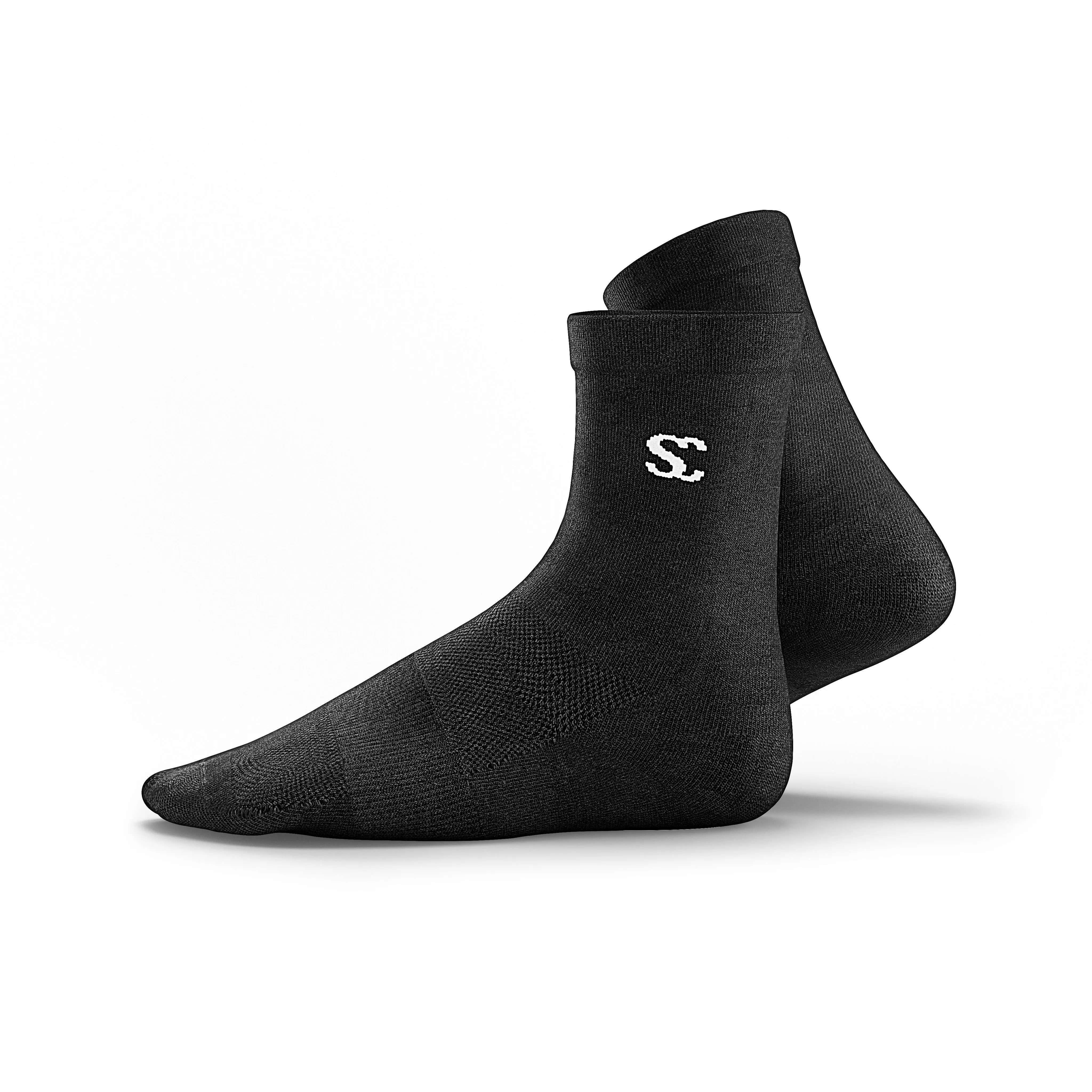 Everyday Essentials Black Crew Socks - Unisex