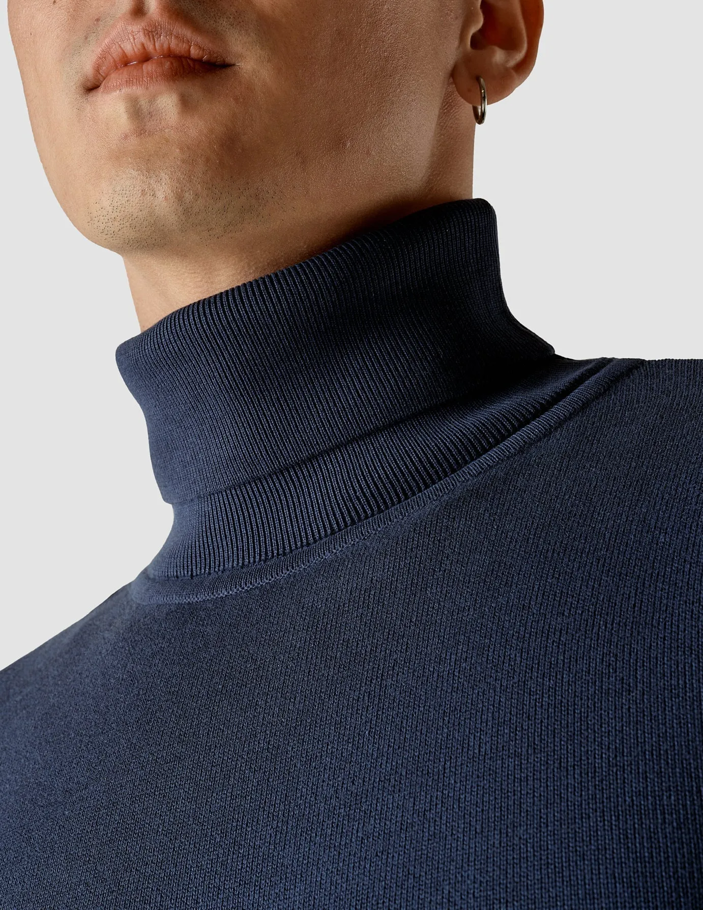 Fine Knit Turtleneck Navy