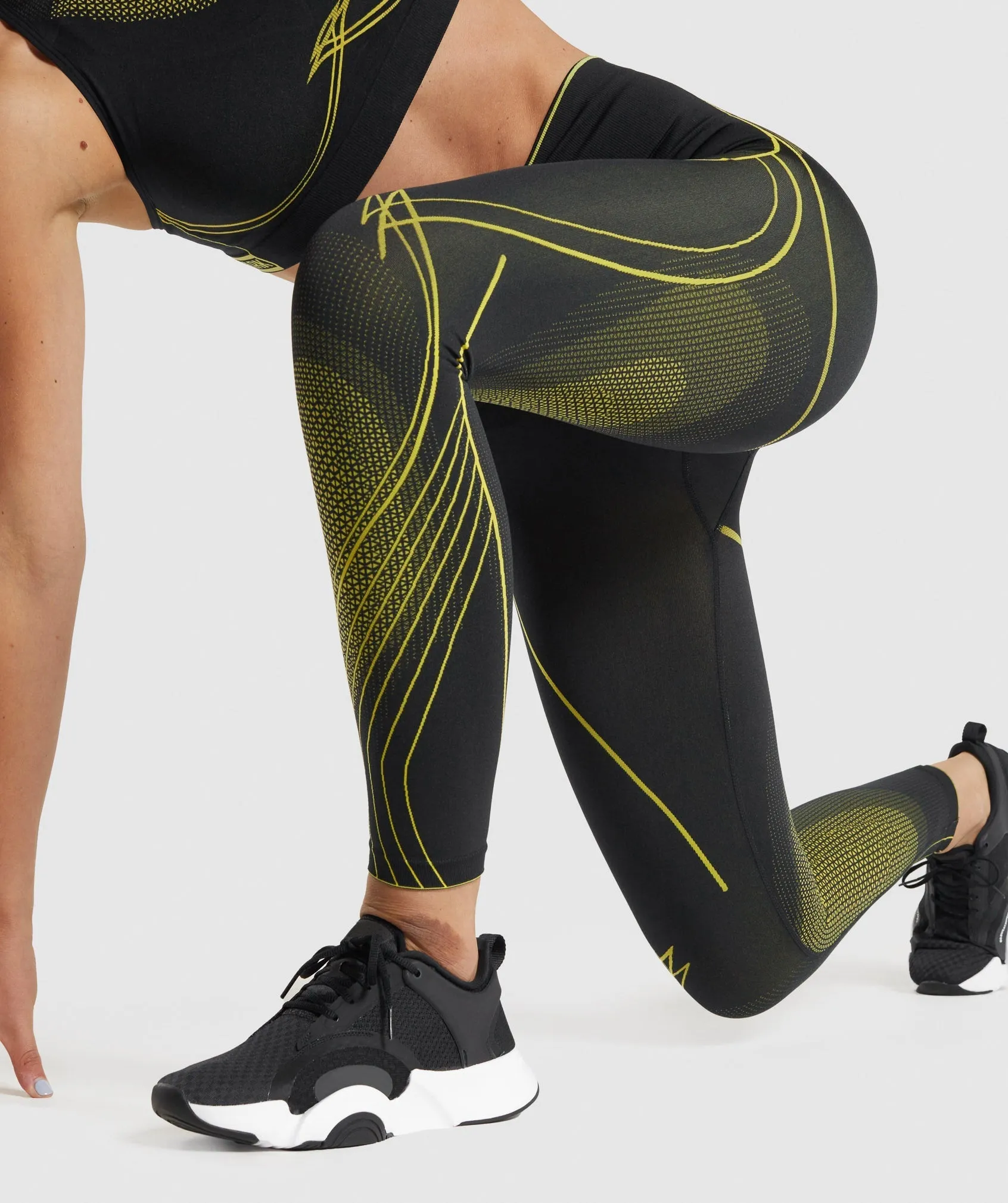 Gymshark Apex Seamless High Rise Leggings - Black/Yellow