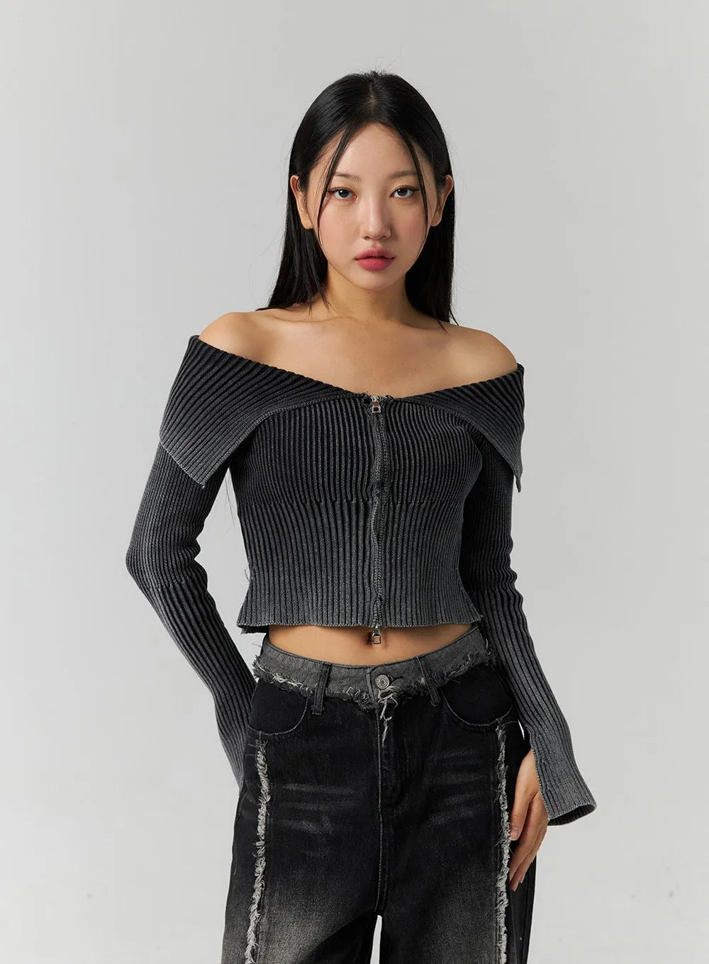 Ribbed Off-shoulder Zip-Up Sweater CS326