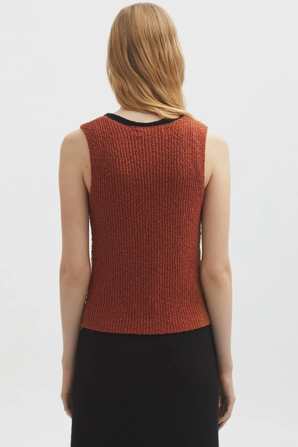 V-neck Vest Rust